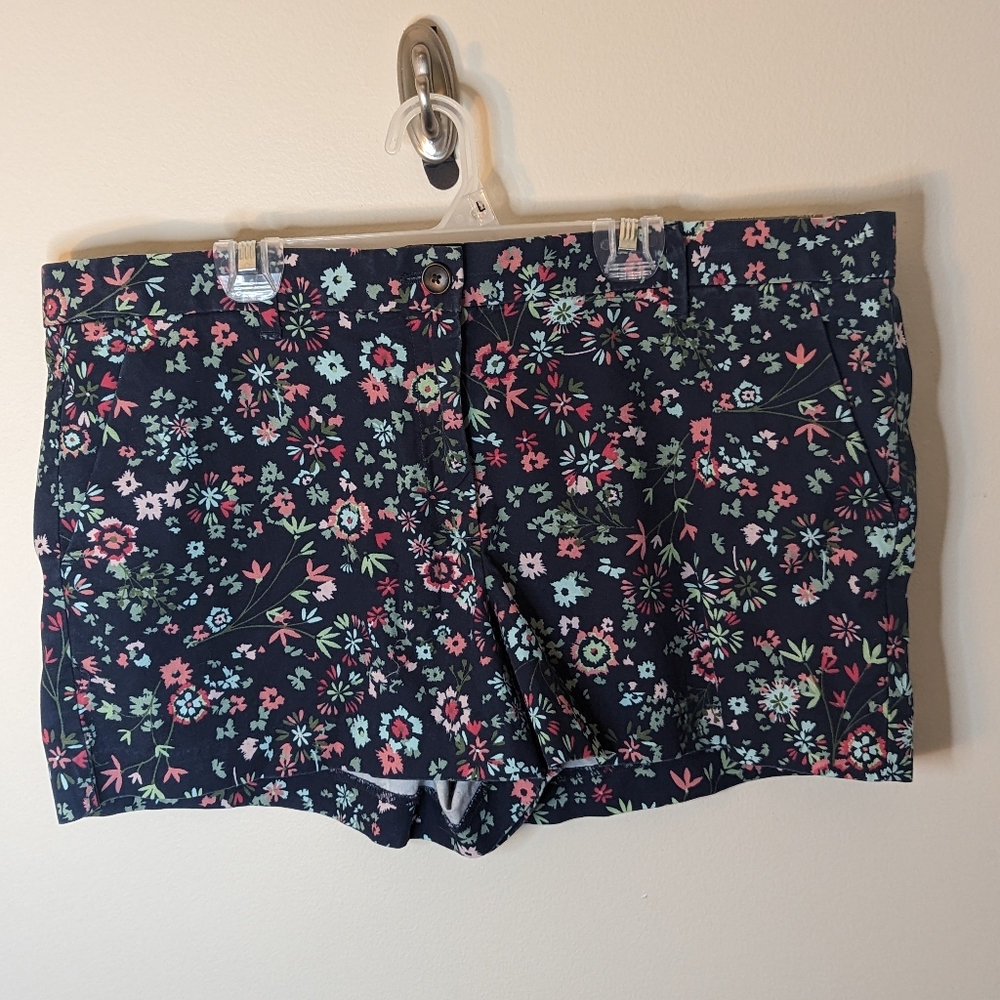 Gap Khakis by Gap Summer Short Floral Print